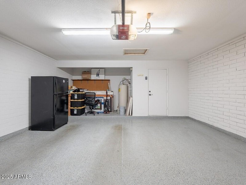 033_Garage Area