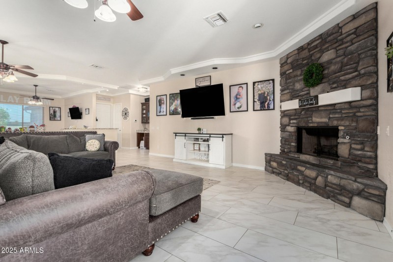 20 - Orangewood