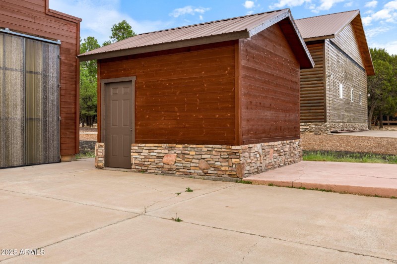 2271LIndberghRd-Overgaard-AZ-35