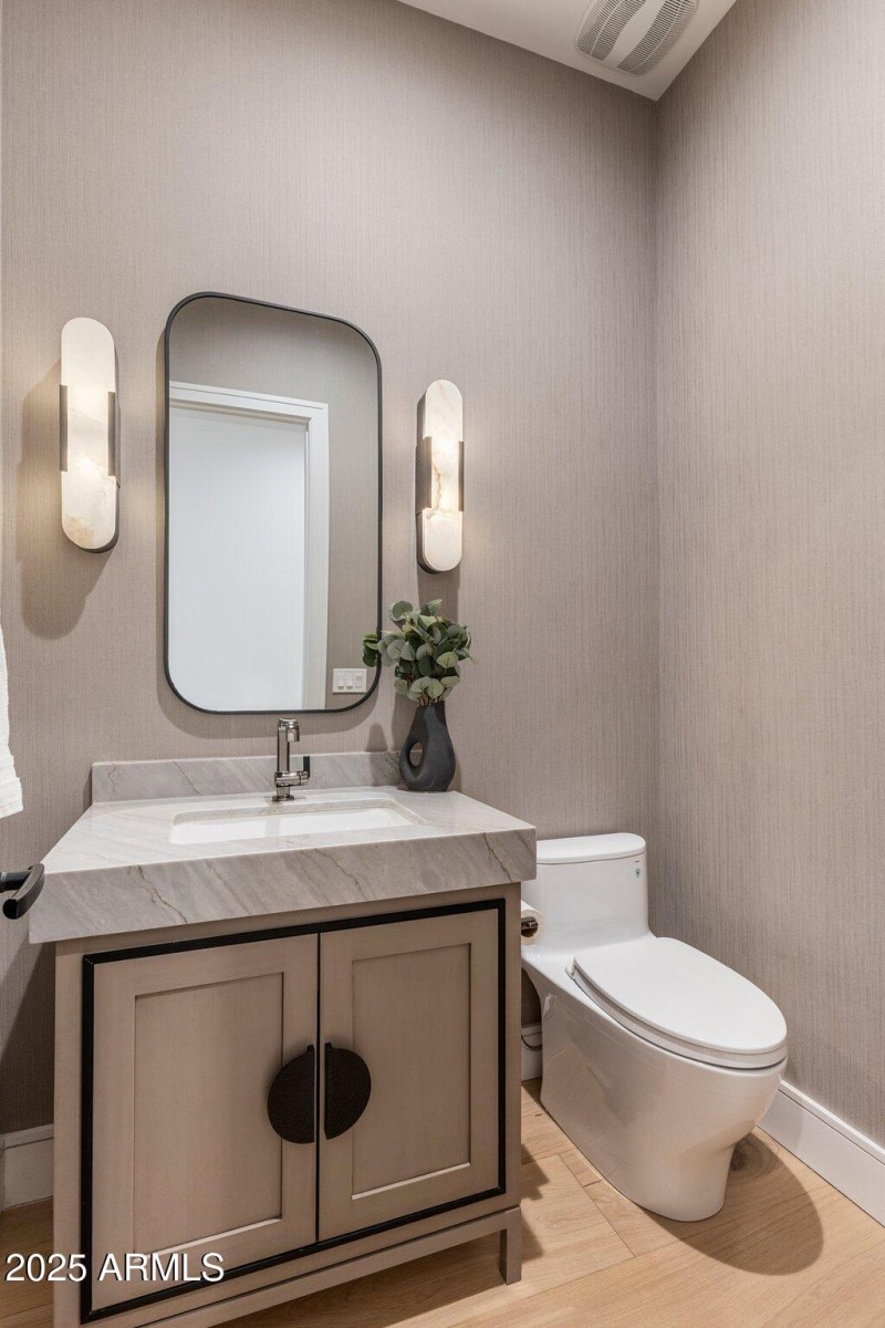 Powder room