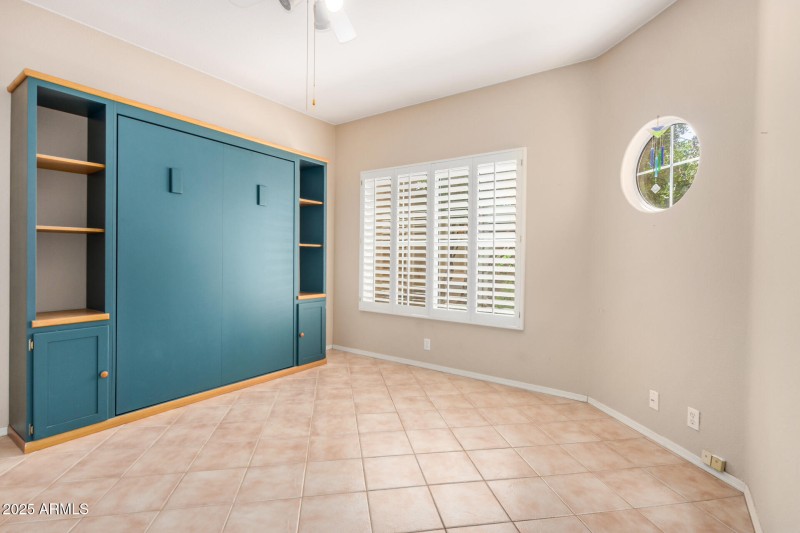 Guest Bedroom w/ Murphy Bed