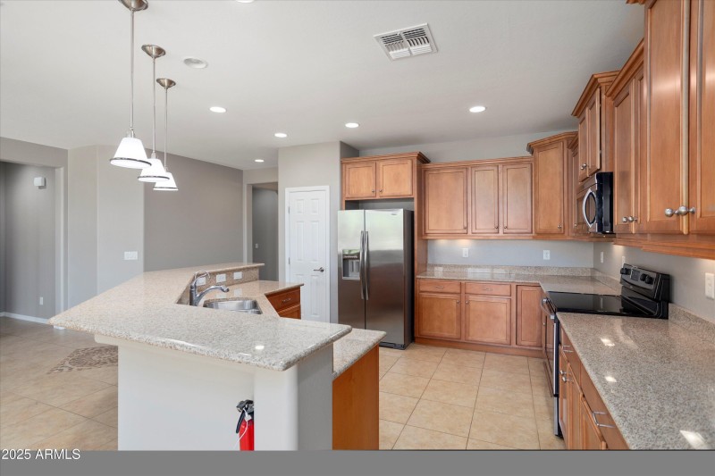 17-Kitchen