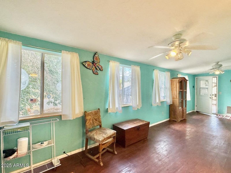 09 Bonus Room - Entry