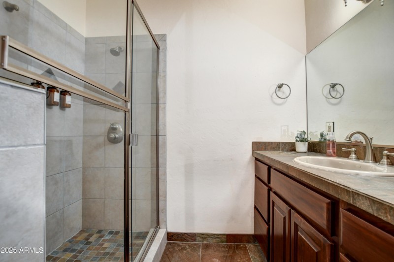 Guest Bathroom 2