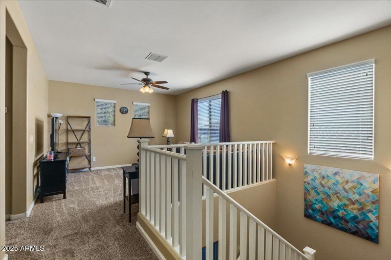 28-Upstairs landing and bonus room