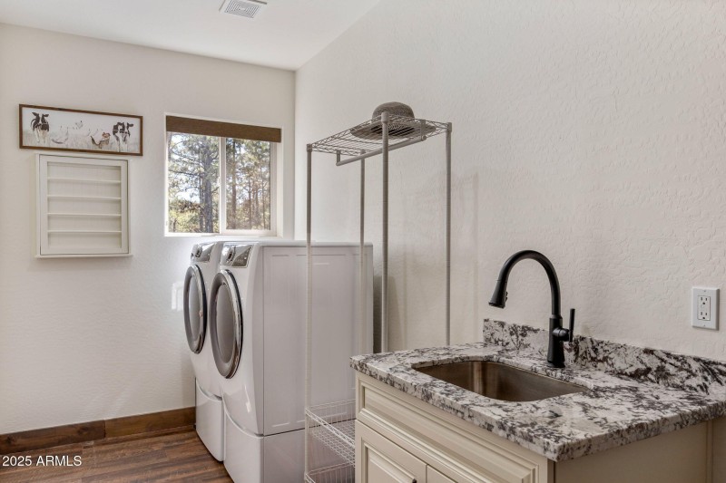2380NarrowLeafLn-ShowLow-AZ-25
