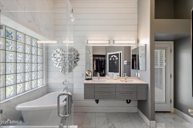Master Bath