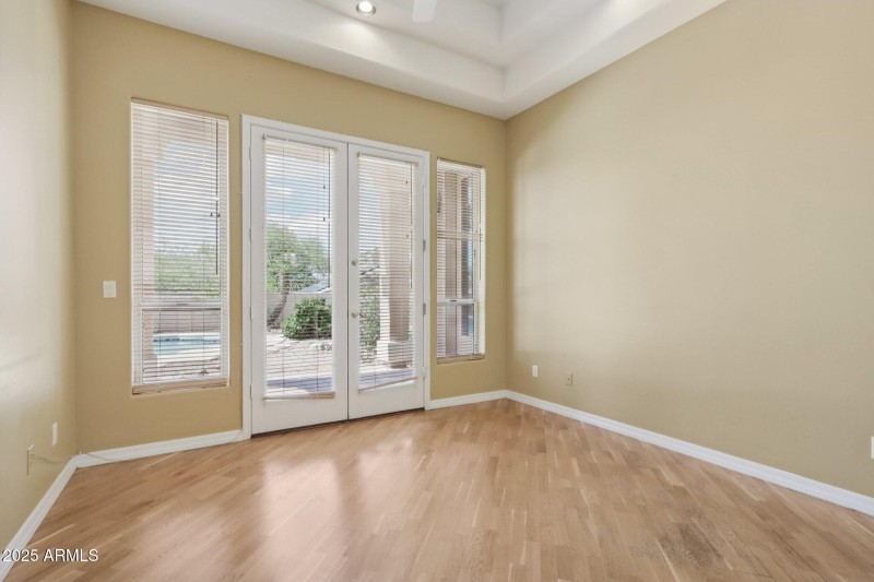 Bedroom/Den