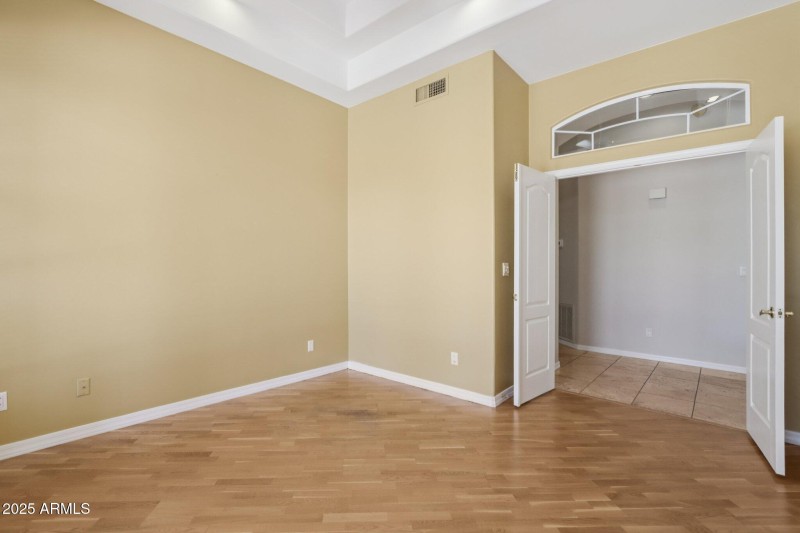 Bedroom/Den