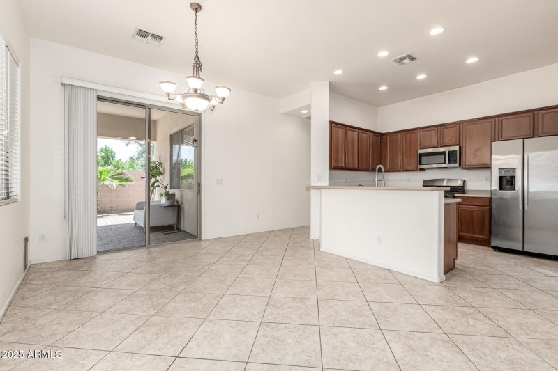 Kitchen/Dining