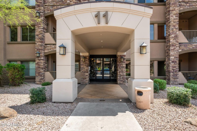 28-web-or-mls-5350-e-deer-valley-dr-1214