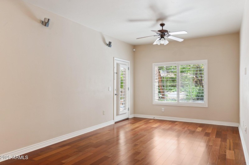 10-web-or-mls-5350-e-deer-valley-dr-1214