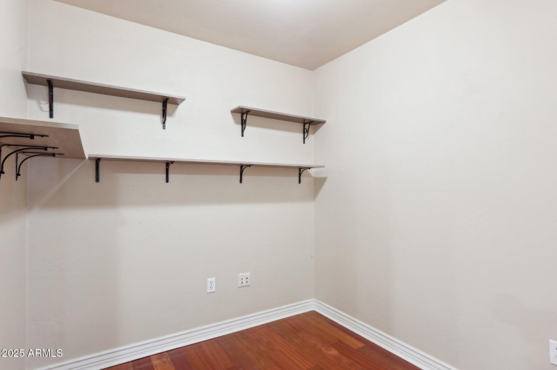 22-web-or-mls-5350-e-deer-valley-dr-1214