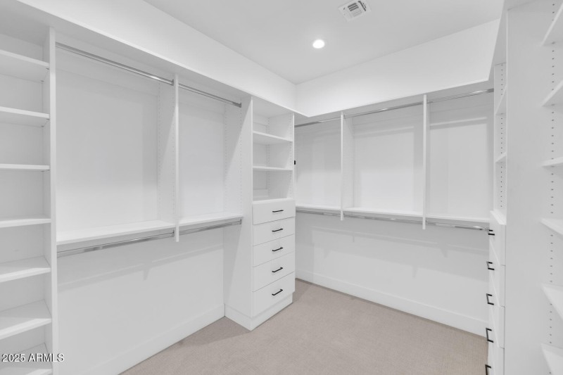 6722 N 9th Dr-large-037-030-6722 N 9th D