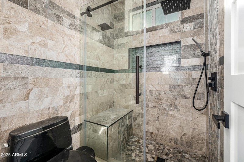 WALK IN SHOWER