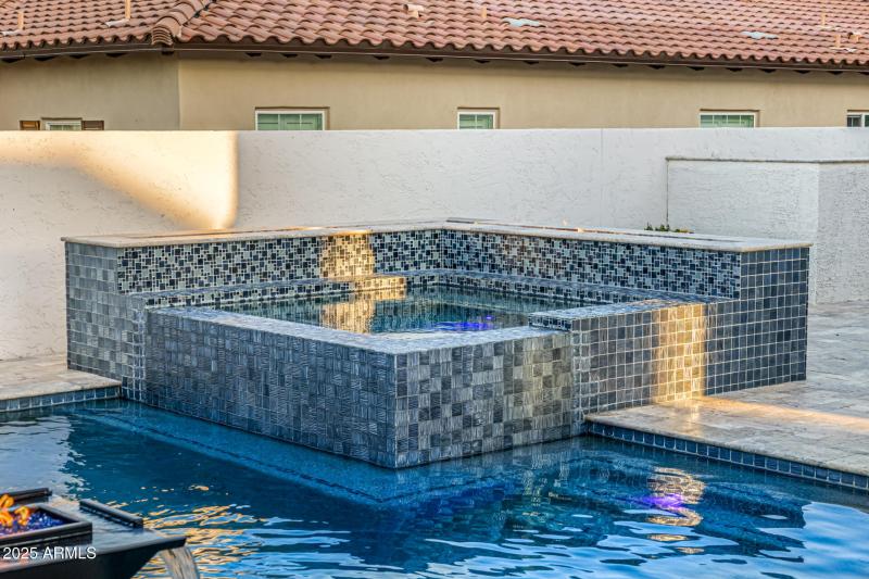 OVERSIZED SPA