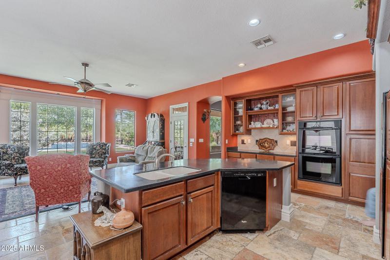 20-web-or-mls-Kenwood-20