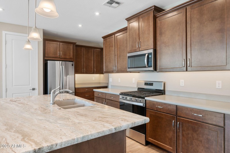 Quartz countertops