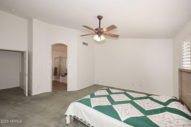 Primary Bedroom2