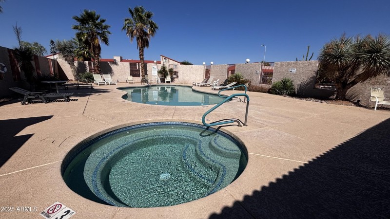 Spa & Lap Pool