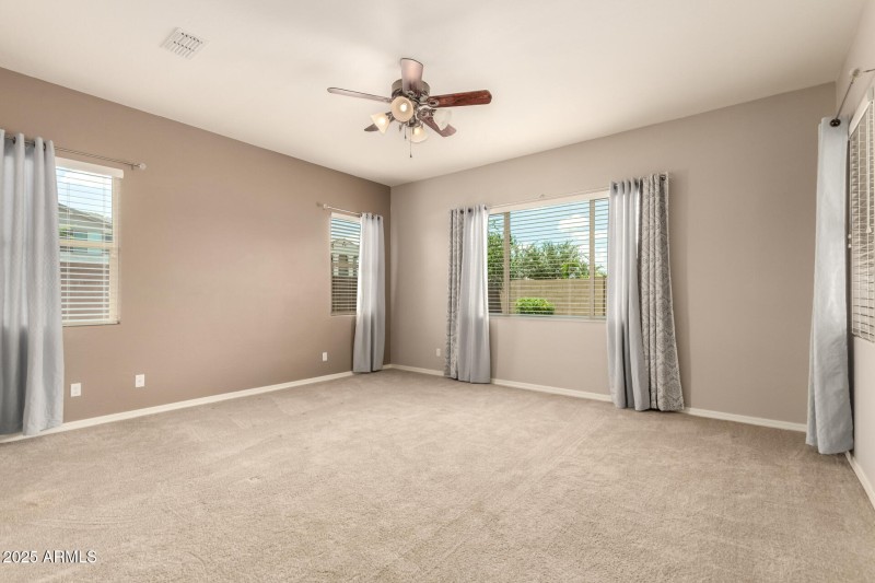 17 - Parkside 9452