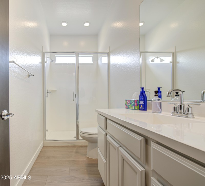 Casita Bathroom 1