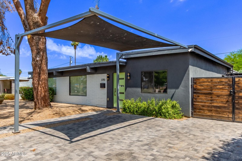 05 Altadena