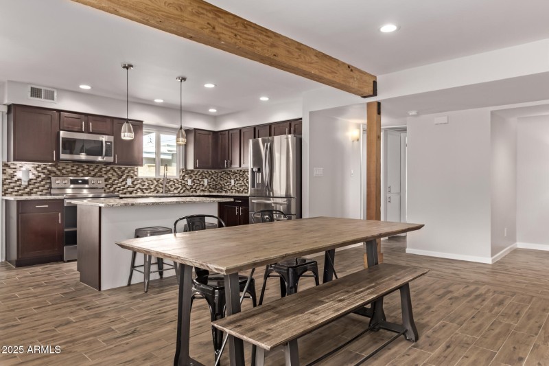 12 Altadena