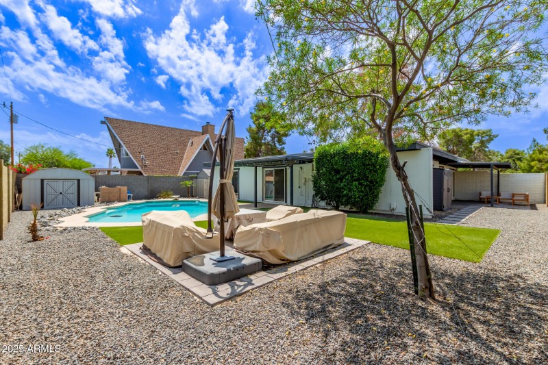 41 Altadena