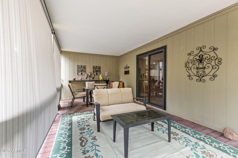 Wraparound deck