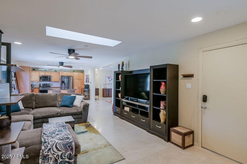 LivingRoom-4