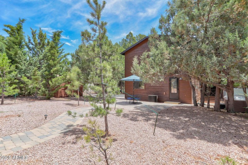 Hidden Pines27