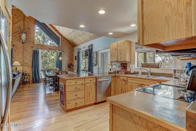 Hidden Pines15