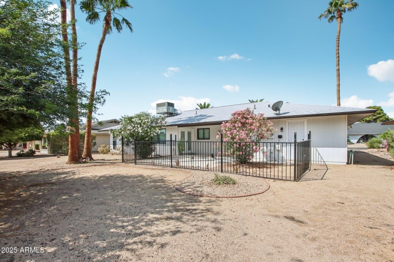 5-web-or-mls-W Paintbrush Dr-0506-005