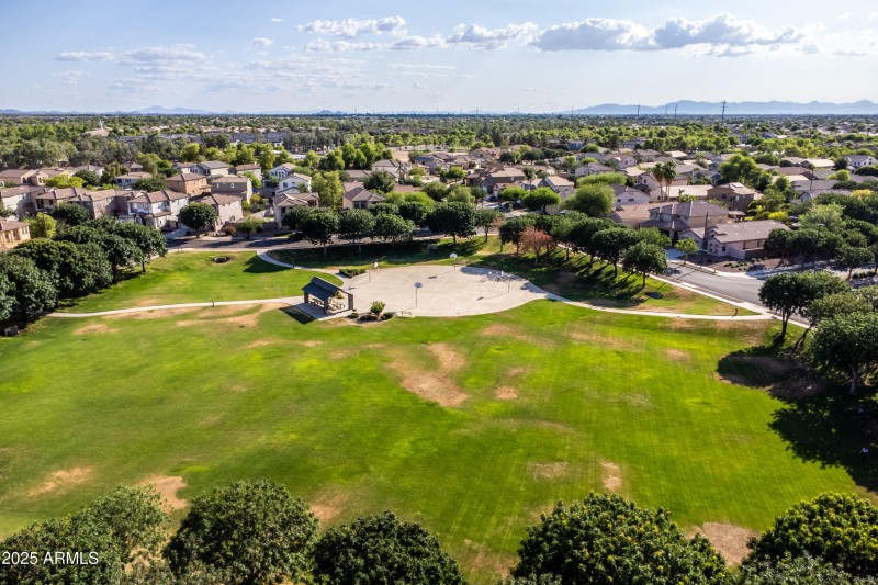 8i adjacent park