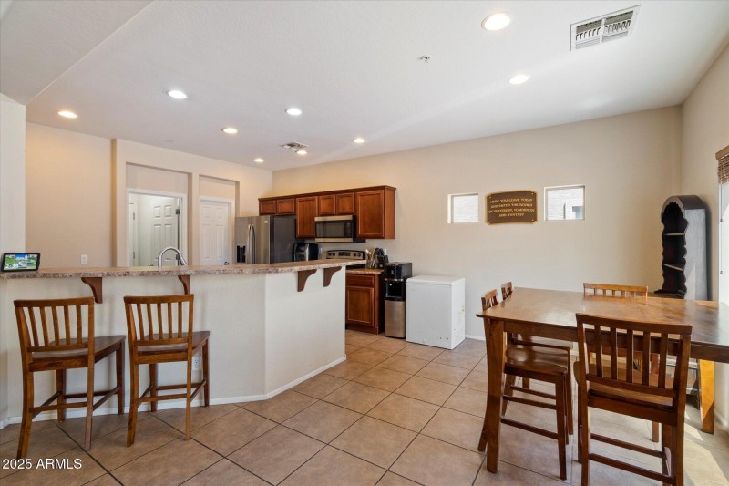 Dining_Kitchen
