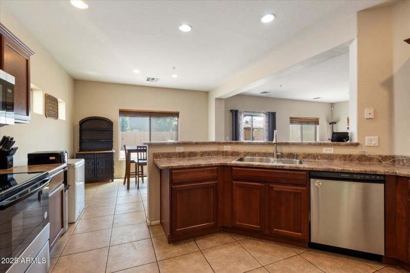 Kitchen 3