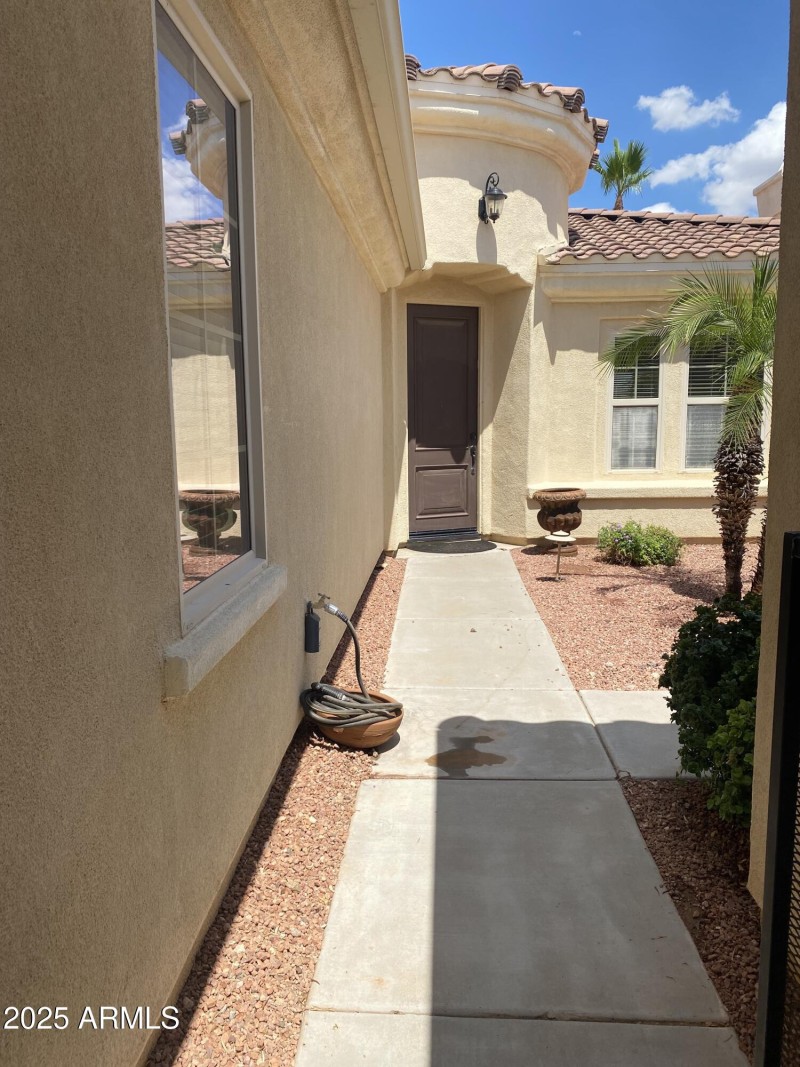 Entry 1 - 23317 N. Arrellaga Dr.