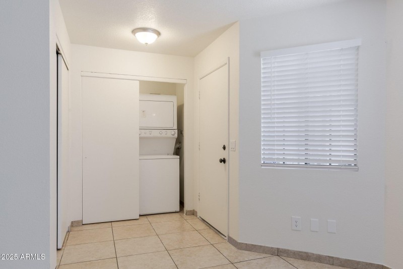 Entrance Washer Dryer