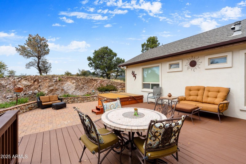 Main_Private Deck-View of Thumb Butte