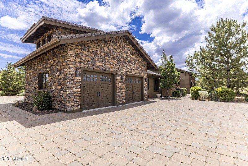 5-Front Garage 1