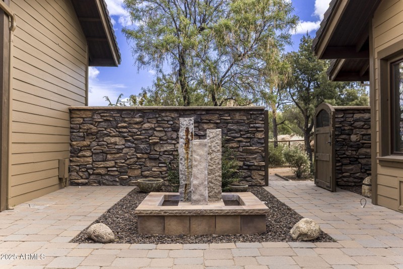 12-Water Feature