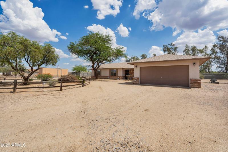 3-web-or-mls-1307 E Galvin-5