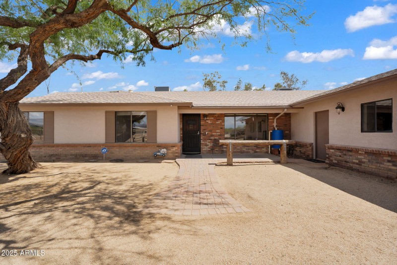 4-web-or-mls-1307 E Galvin-6