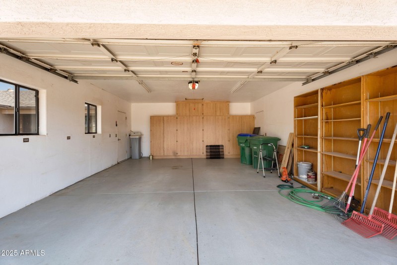 37-web-or-mls-1307 E Galvin-41