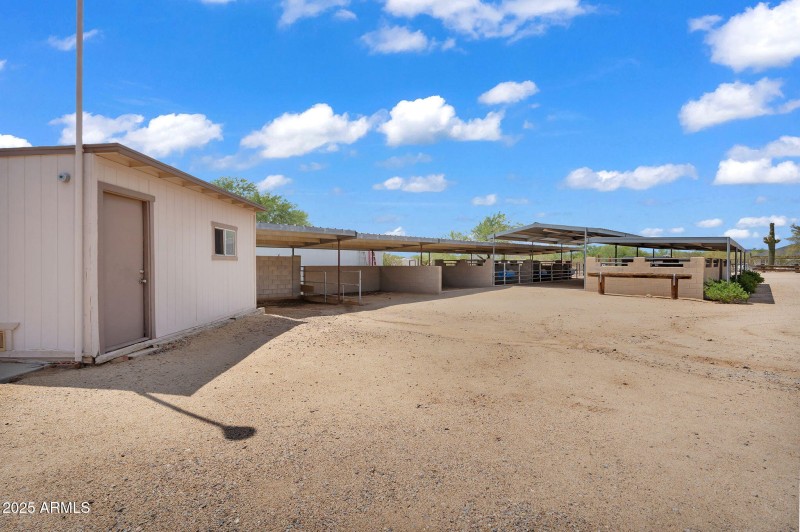 53-web-or-mls-1307 E Galvin-49