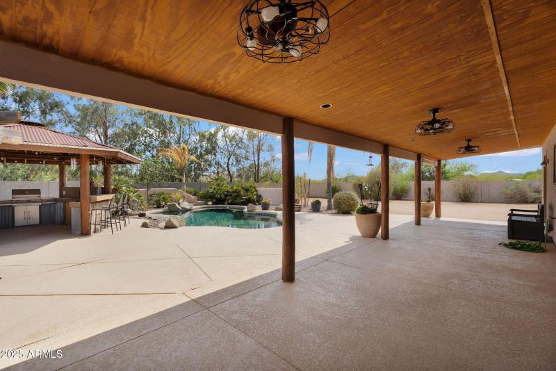 62-web-or-mls-1307 E Galvin-34