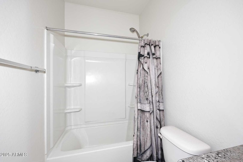 Hall Bath-Tub