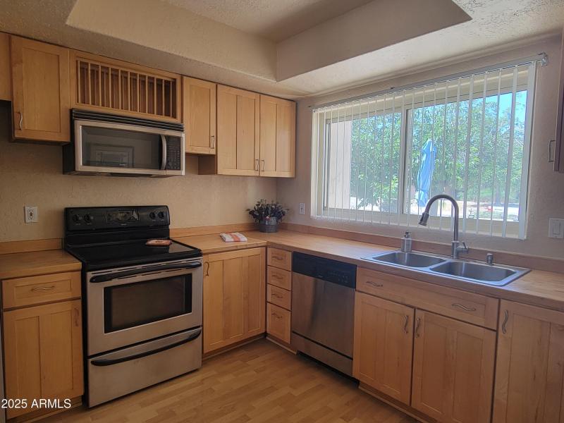 4357 Plaza Oro Loma
