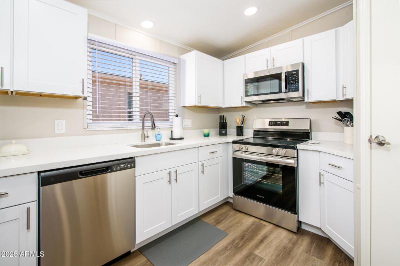 1672 E Augusta Ave-7231-Edit